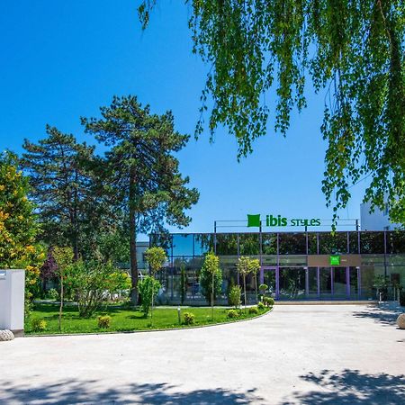 Hotel Ibis Styles Venus Exterior foto