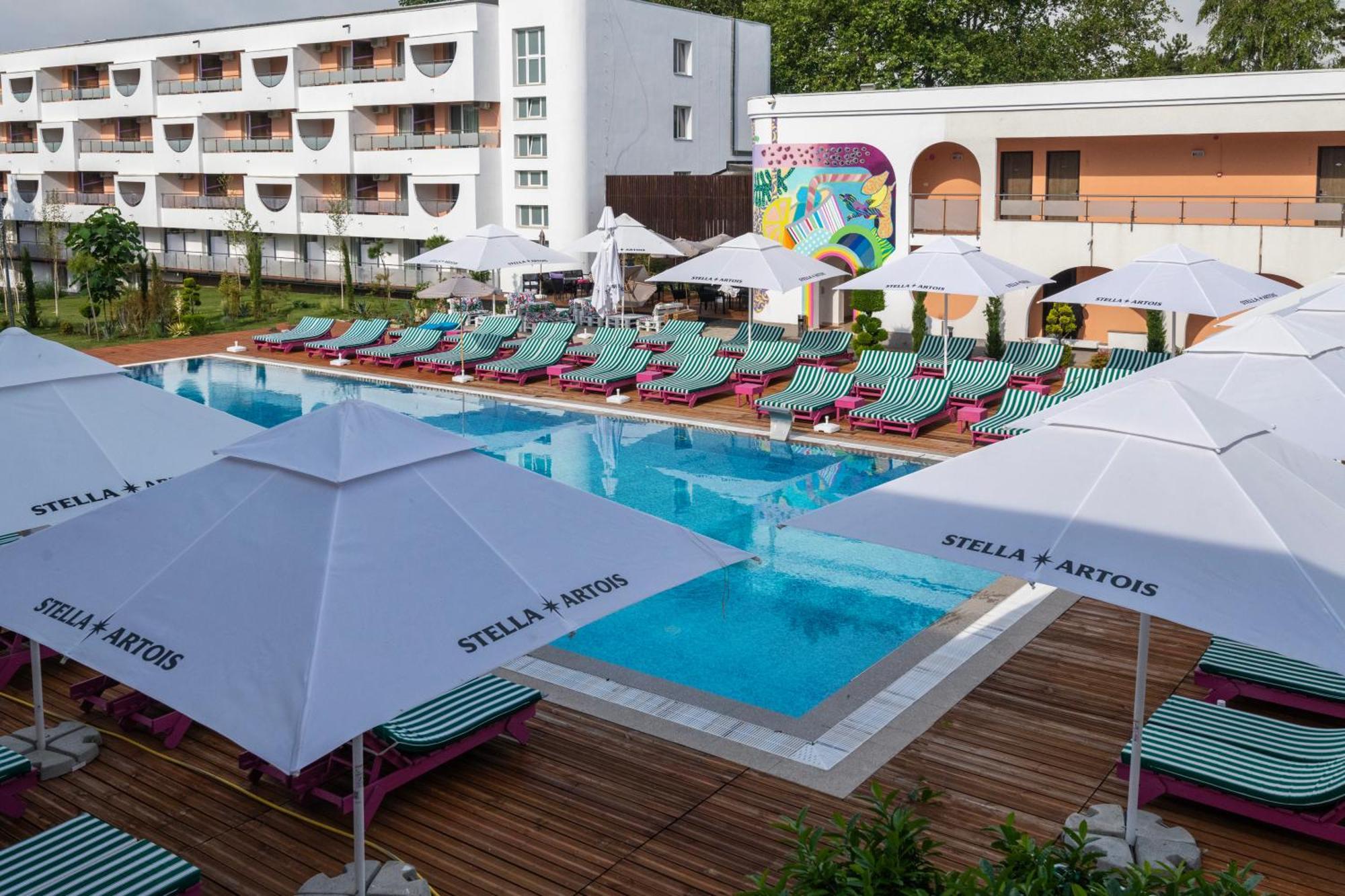Hotel Ibis Styles Venus Exterior foto